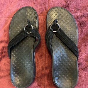 Vionic Black Flip Flop size 9